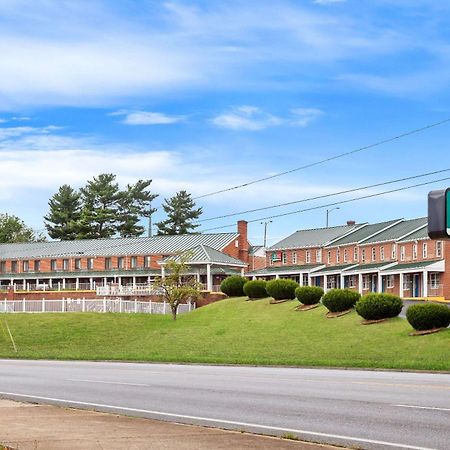Econo Lodge Waynesboro - Skyline Drive Εξωτερικό φωτογραφία