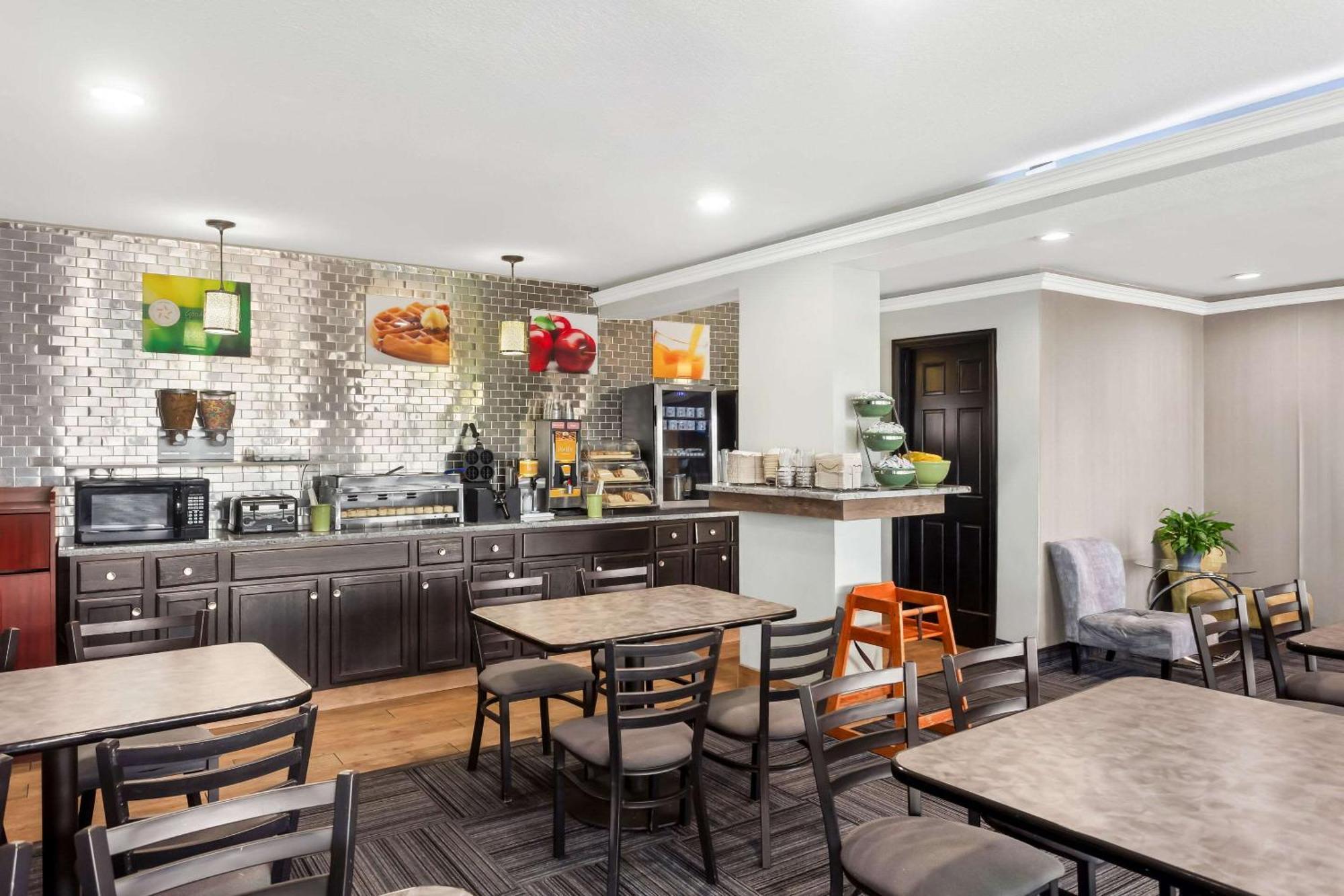 Econo Lodge Waynesboro - Skyline Drive Εξωτερικό φωτογραφία