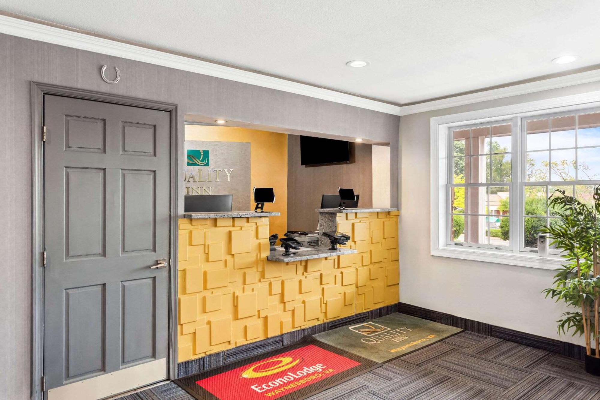 Econo Lodge Waynesboro - Skyline Drive Εξωτερικό φωτογραφία