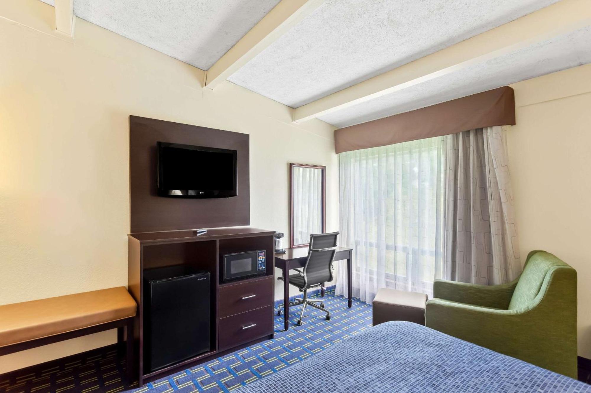 Econo Lodge Waynesboro - Skyline Drive Εξωτερικό φωτογραφία