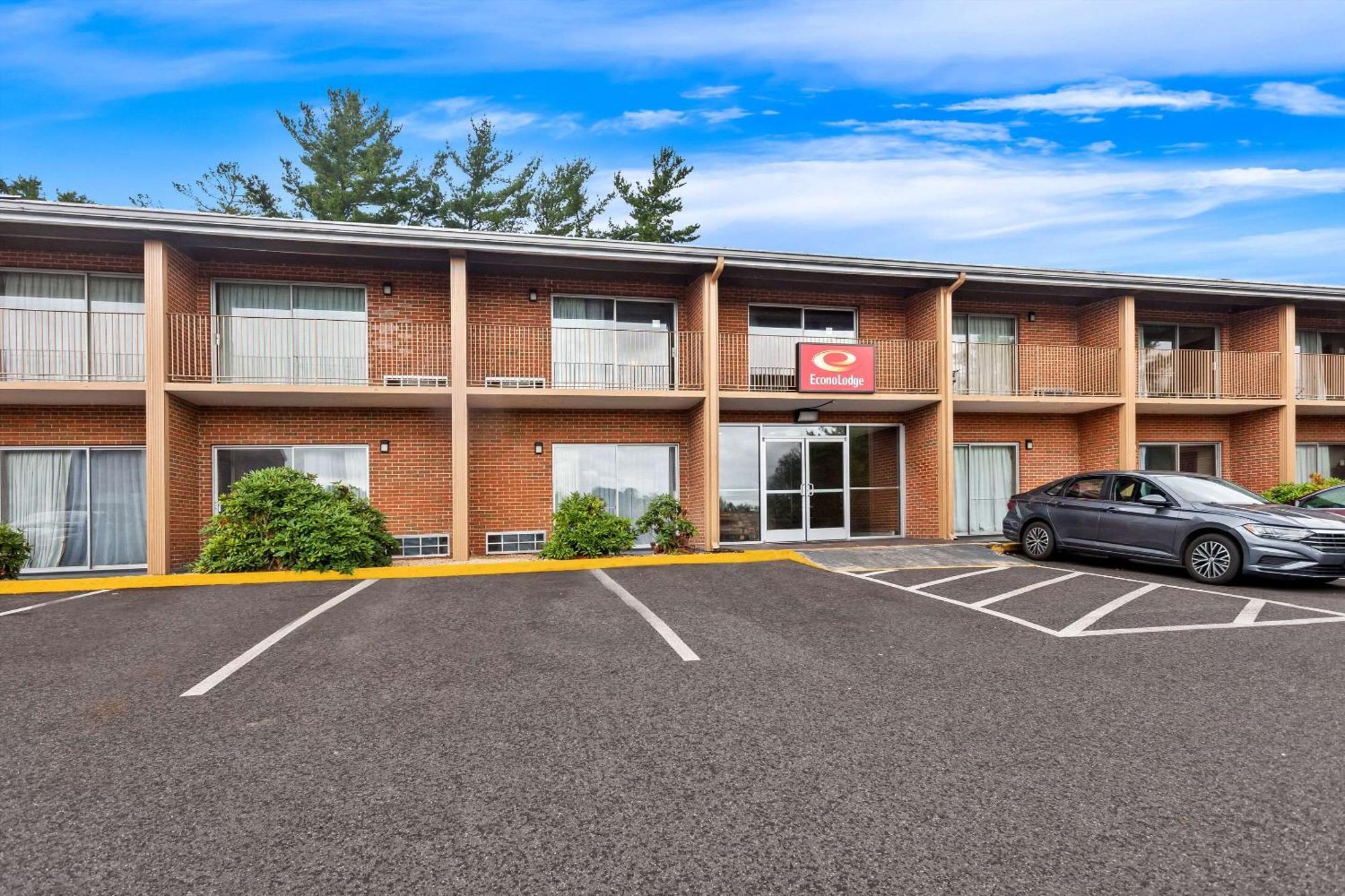 Econo Lodge Waynesboro - Skyline Drive Εξωτερικό φωτογραφία